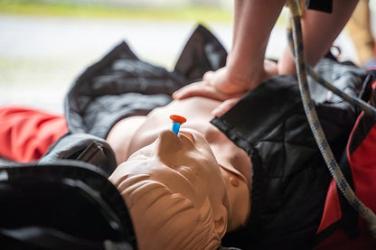 Trauma räddningsdocka med IV+IO